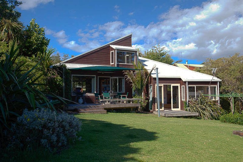 Picnic Bay Hideaway Visit Waiheke Holiday Houses
